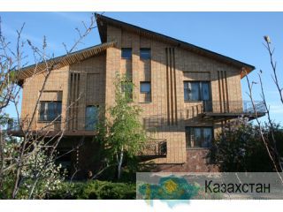 Продается кирпичный коттедж (г. Степногорск, 9 мкр.) Степногорск