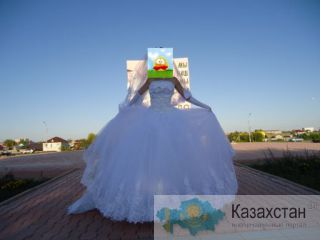 Продам шикарное свадебное платье Уральск