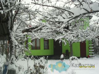 Продам дом в элитном районе о/ц "Бобек" Алматы