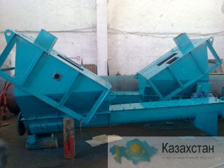 Бункер с шнековым дозатором Другое месторасположение