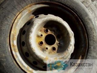 прдается колесо ВАЗ 175/70 Я-13 усть-каменогорск