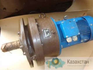 Мотор- редуктор  МПО1М-10ВК-7,34-3/130 продам. Барнаул