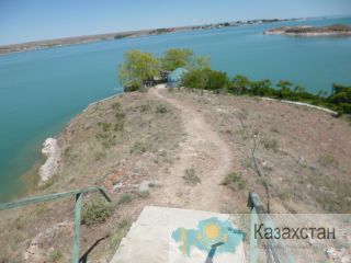 Продается база отдыха на берегу Капчагайского водохранилища в черте города. Капчагай