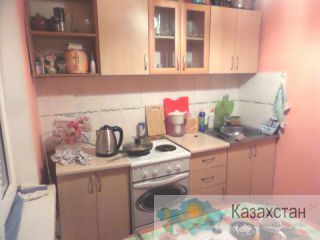 Срочно 3-х в   ул  Ломоносова 43/3 за 9275000 тг  или  50000уе торг Усть-Каменогорск