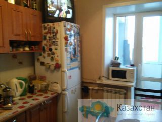 Срочно продается двухкомнатная квартира.Отличное состояние Караганда