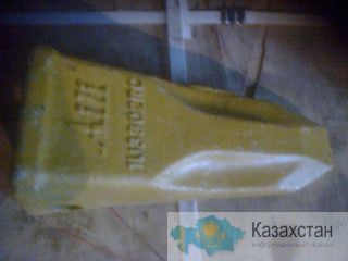 Коронка ковша Caterpillar скальная 1U3302RC Другое месторасположение