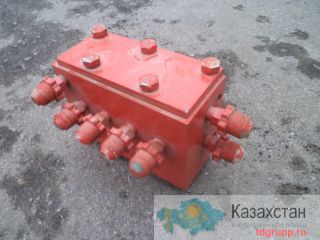 Блок золотников ЭО 5122А.04.28.000-1 для экскаватора ЭО-5126, 5225 Другое месторасположение