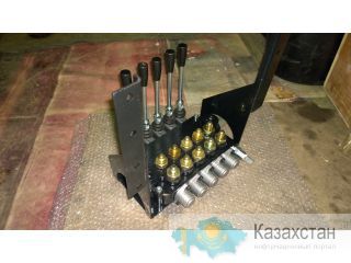 Гидрораспределитель Q-75 в сборе (кронштейн, штуцера, ручки) Другое месторасположение