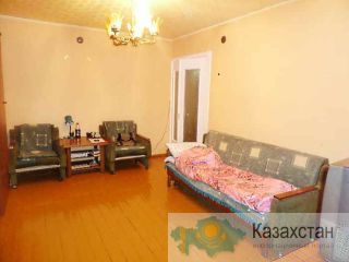 Продам 2-х улучш., S- 50м2 , кирпич. Чернова 124 Усть-Каменогорск
