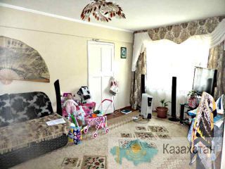 Продам 2-х комнатную квартиру по ул. Казахстан 110,р-н Библиотеки Пушкина Усть-Каменогорск