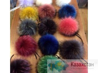 Помпоны из енота и песца Астана