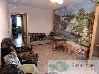 Срочно!!! Продам квартиру 2-комн., Ул. Беспалова, 3/5 этаж.  7,200,000 тенге. Усть-Каменогорск