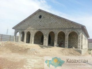 1-этажный дом с большой верандой в мкр.Нурсая-3 Атырау
