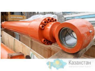 ГИДРОЦИЛИНДР РУКОЯТИ S-300LC-V 440-00268 Другое месторасположение