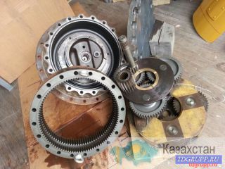 207-27-71352 Вал редуктора хода komatsu PC300-7 Астана и Акмолинская область