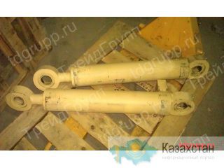 303-39-0302 Гидроцилиндр поворота Dressta 534 Астана и Акмолинская область