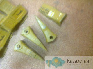 Коронка ковша Hyundai 61N4-31210 Другое месторасположение