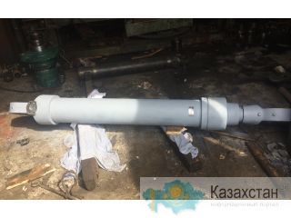Гидроцилиндр рукояти ЦГ-150.105х1650.11 Другое месторасположение