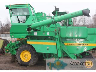 Зерноуборочный комбайн Нива Эффект Брянск