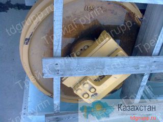 17A-30-00040 Колесо направляющее  для бульдозеров KOMATSU D155AX Астана и Акмолинская область