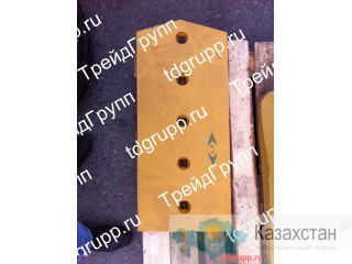 17A-71-11351 Нож центральный  отвала боковой Komatsu D155A-5 Астана и Акмолинская область