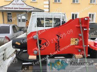 Гидромолот Impulse 100L для минипогрузчиков г. Екатеринбург, ул. Основинская 7.