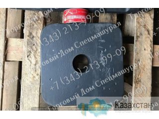 Плита трамбовочная 300*300 для Steel Hand shd-75ib г. Екатеринбург, ул. Основинская 7.