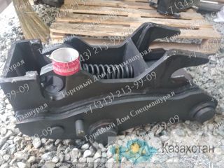 Быстросъем ковша для экскаватора ТВЭКС ЕК-14 г. Екатеринбург, ул. Основинская 7.