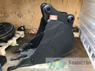 Ковш для JCB 3CX г. Екатеринбург, ул. Основинская 7.