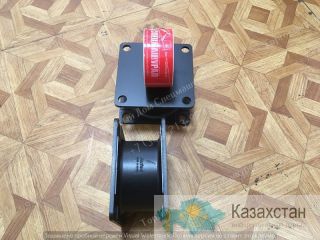 Амортизатор вибротрамбовки Delta CP 30, 150x150x80 г. Екатеринбург, ул. Основинская 7.