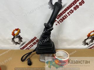 Джойстик левый 31Q8-20031 экскаватора Hyundai г. Екатеринбург, ул. Основинская 7.