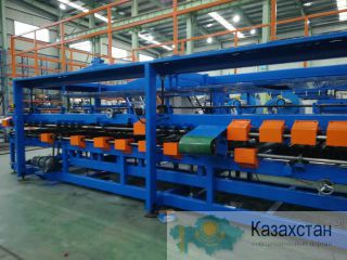 2022 новая Автоматическая линия по производству сэндвич-панеле Другое месторасположение