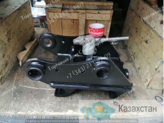 Быстросъем ковша для John Deere 315 г. Екатеринбург, ул. Основинская 7.