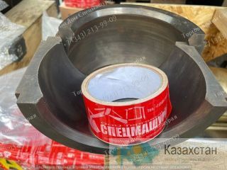 Вкладыш шарнира 97902751 для Liebherr PR764 г. Екатеринбург, ул. Основинская 7.