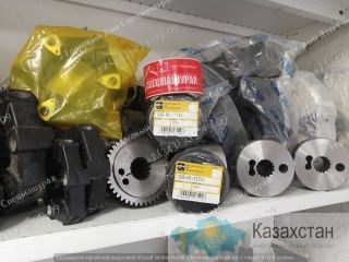 Подушка двигателя 226-01-11211 для Komatsu WB93-5 г. Екатеринбург, ул. Основинская 7.