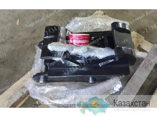 Квик-каплер для Terex TLB 825 г. Екатеринбург, ул. Основинская 7.