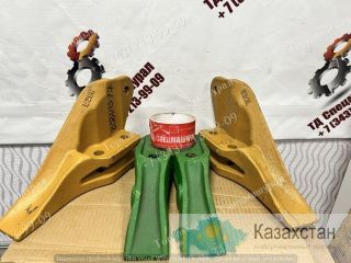 Коронки ковша для New Holland B80B г. Екатеринбург, ул. Основинская 7.