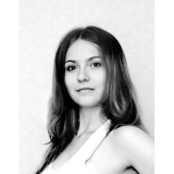 Никонова Виктория Владимировна продавец консультант
