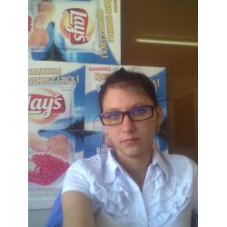 Денисова Анастасия Николаевна кассир